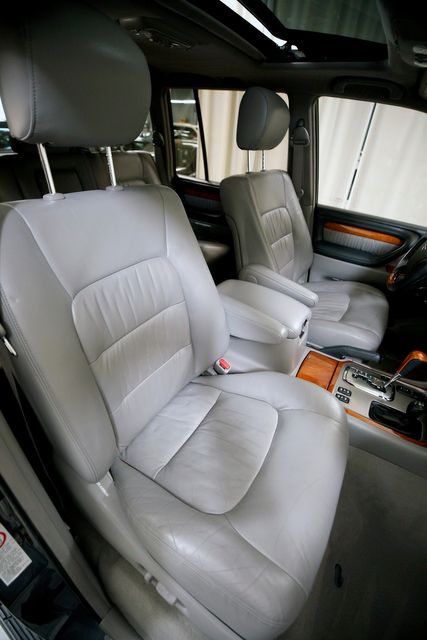 2003 Lexus LX 470 | Burbank, California | MDK International 2003 Lexus LX 470 | Burbank, California | MDK International