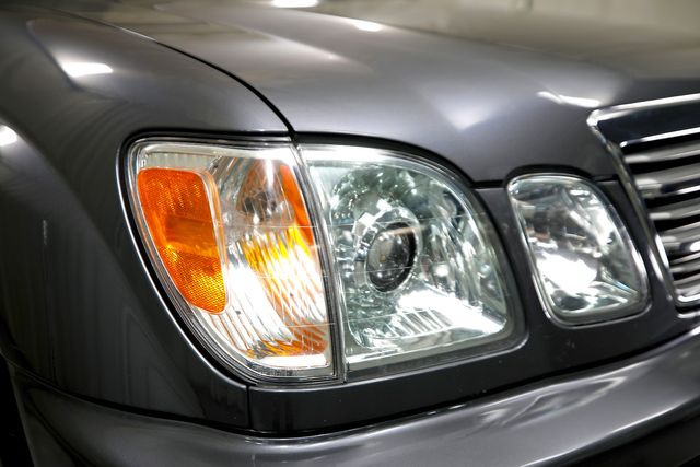 2003 Lexus LX 470 | Burbank, California | MDK International 2003 Lexus LX 470 | Burbank, California | MDK International