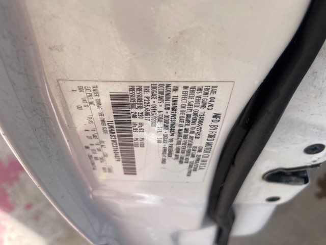 2003 Lincoln Town Car Signature