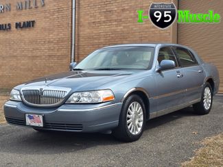 2003 Lincoln Town Car Signature