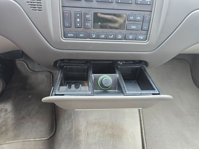 2003 Lincoln Town Car Signature 2003 Lincoln Town Car Signature