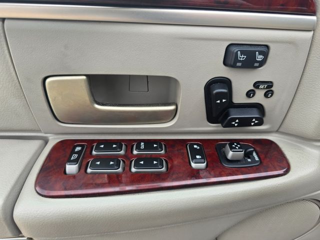 2003 Lincoln Town Car Signature