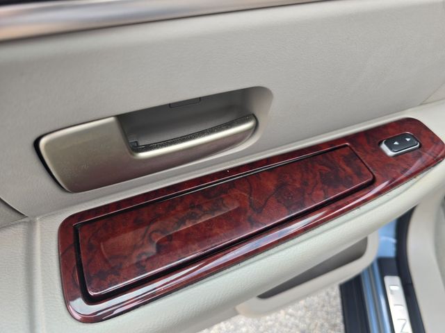 2003 Lincoln Town Car Signature