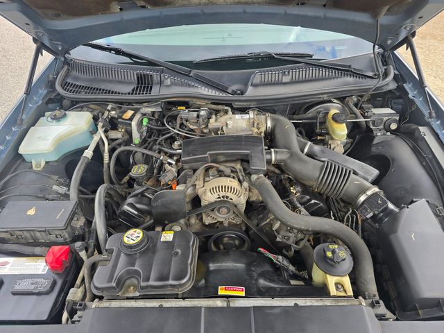 2003 Lincoln Town Car Signature 2003 Lincoln Town Car Signature