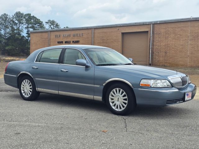 2003 Lincoln Town Car Signature 2003 Lincoln Town Car Signature