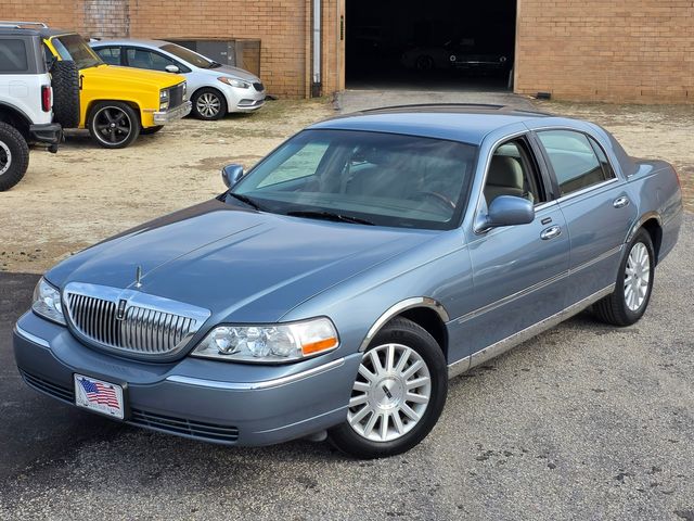2003 Lincoln Town Car Signature