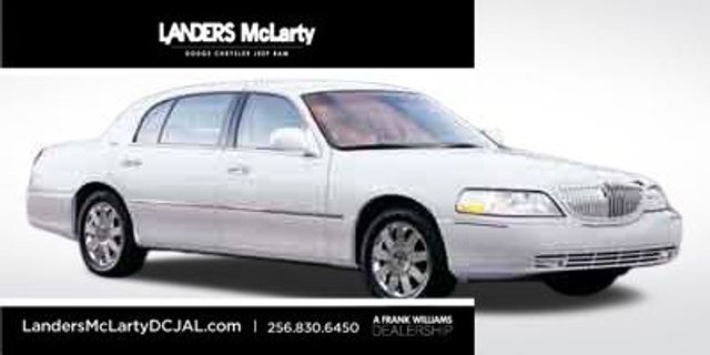 2003 Lincoln Town Car Signature | Huntsville, Alabama | Landers Mclarty DCJ