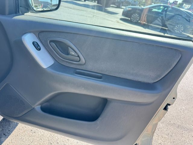 2003 Mazda Tribute LX-V6 | Nashville, TN | Auto Mart Used Cars Inc. 2003 Mazda Tribute LX-V6 | Nashville, TN | Auto Mart Used Cars Inc.