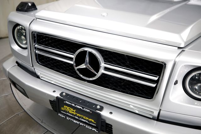 2003 Mercedes-Benz G-Class G 500 | Burbank, California | MDK International 2003 Mercedes-Benz G-Class G 500 | Burbank, California | MDK International