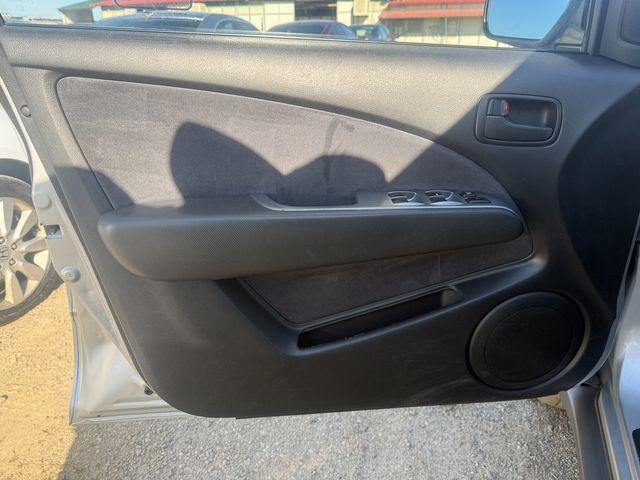 2003 Mitsubishi Outlander LS