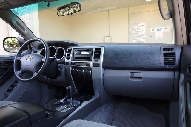 2003 Toyota 4Runner SR5 * CLEAN CARFAX * V6 * Keyless Entry * 282k Mil