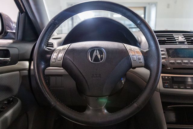 2004 Acura TSX manual