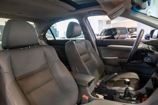 2004 Acura TSX manual
