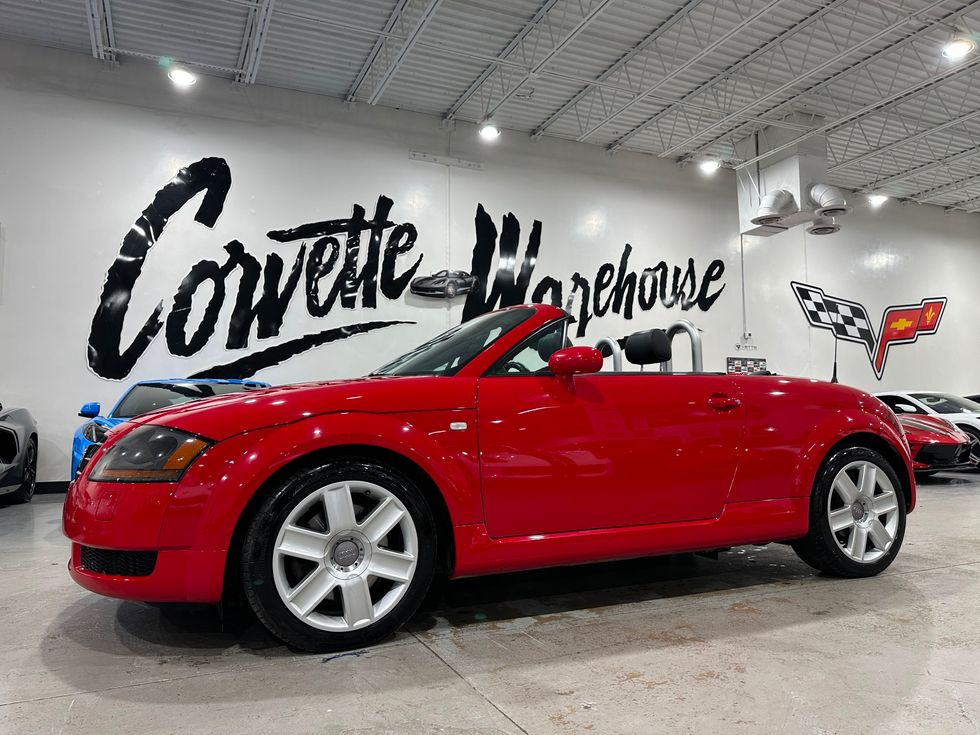 2004 Audi TT 225hp quattro AWD 6-Speed, Wind Blocker, Power Top