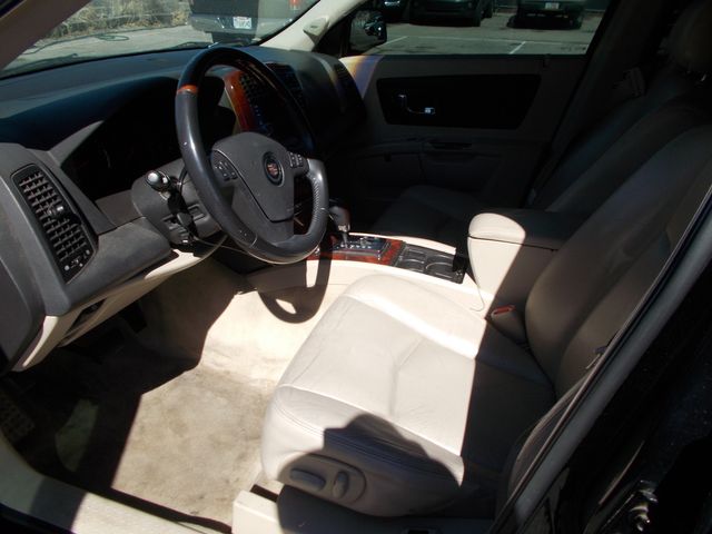 2004 Cadillac SRX Base 2004 Cadillac SRX Base