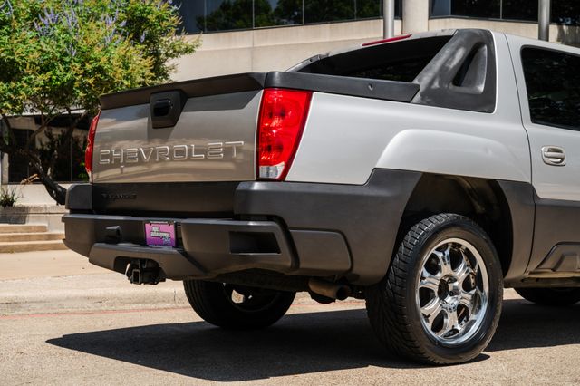 2004 Chevrolet Avalanche 1500 | Addison, TX | Apex Auto Sports 2004 Chevrolet Avalanche 1500 | Addison, TX | Apex Auto Sports