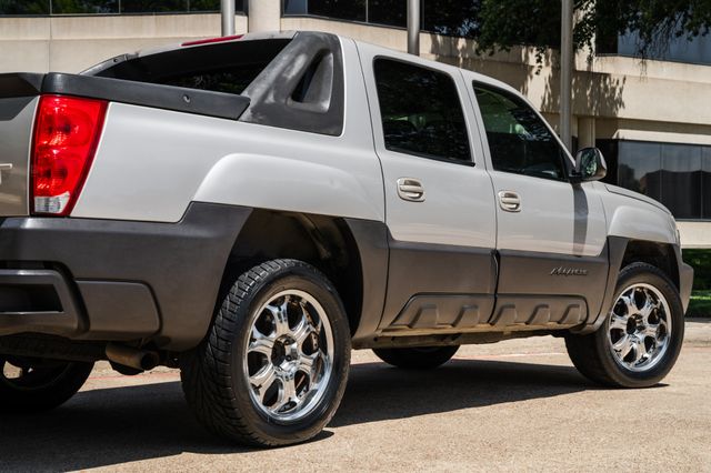 2004 Chevrolet Avalanche 1500 | Addison, TX | Apex Auto Sports 2004 Chevrolet Avalanche 1500 | Addison, TX | Apex Auto Sports