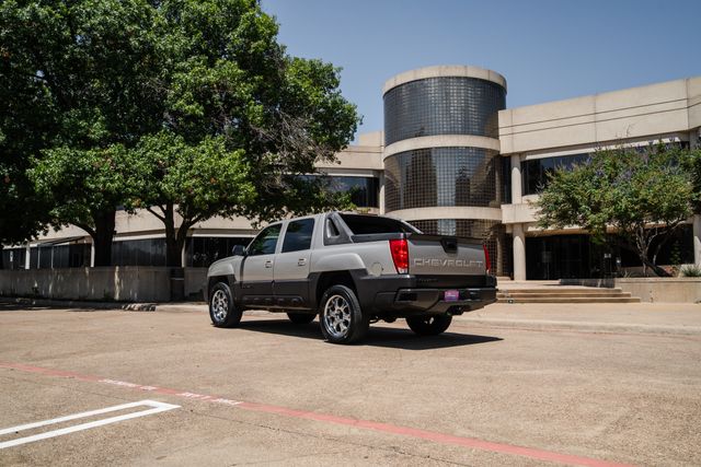 2004 Chevrolet Avalanche 1500 | Addison, TX | Apex Auto Sports 2004 Chevrolet Avalanche 1500 | Addison, TX | Apex Auto Sports