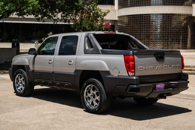 2004 Chevrolet Avalanche 1500 | Addison, TX | Apex Auto Sports 2004 Chevrolet Avalanche 1500 | Addison, TX | Apex Auto Sports