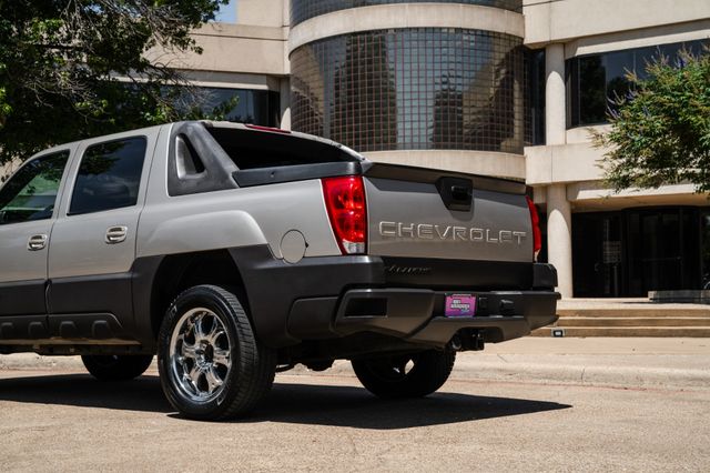 2004 Chevrolet Avalanche 1500 | Addison, TX | Apex Auto Sports 2004 Chevrolet Avalanche 1500 | Addison, TX | Apex Auto Sports