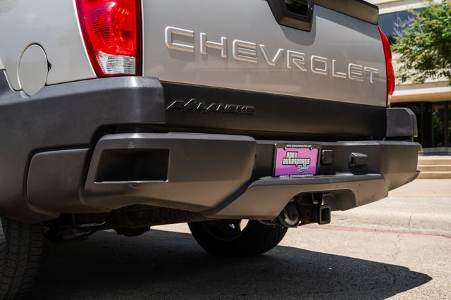 2004 Chevrolet Avalanche 1500 | Addison, TX | Apex Auto Sports 2004 Chevrolet Avalanche 1500 | Addison, TX | Apex Auto Sports