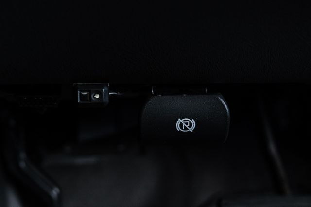 2004 Chevrolet Avalanche 1500 | Addison, TX | Apex Auto Sports 2004 Chevrolet Avalanche 1500 | Addison, TX | Apex Auto Sports