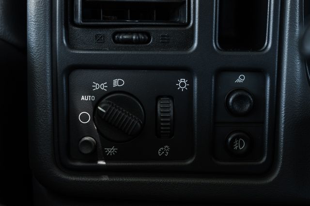 2004 Chevrolet Avalanche 1500 | Addison, TX | Apex Auto Sports 2004 Chevrolet Avalanche 1500 | Addison, TX | Apex Auto Sports