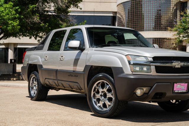 2004 Chevrolet Avalanche 1500 | Addison, TX | Apex Auto Sports 2004 Chevrolet Avalanche 1500 | Addison, TX | Apex Auto Sports