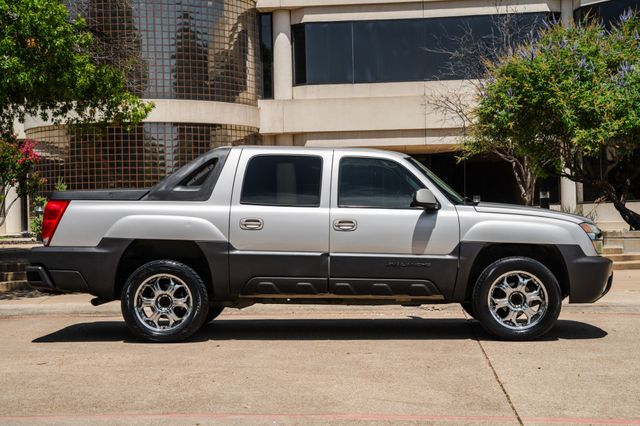 2004 Chevrolet Avalanche 1500 | Addison, TX | Apex Auto Sports 2004 Chevrolet Avalanche 1500 | Addison, TX | Apex Auto Sports