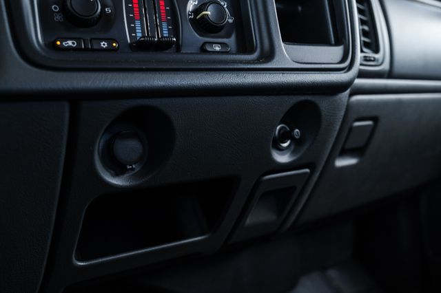 2004 Chevrolet Avalanche 1500 | Addison, TX | Apex Auto Sports 2004 Chevrolet Avalanche 1500 | Addison, TX | Apex Auto Sports