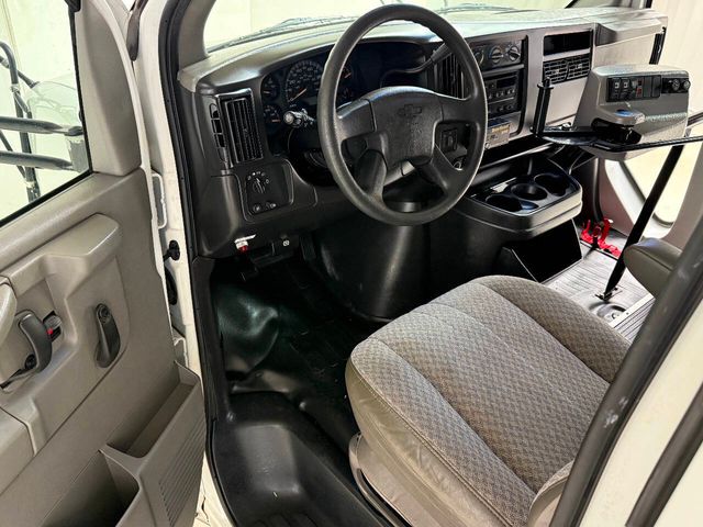 2004 Chevrolet Express 3500 | Houston, TX | Houston Auto Credit 2004 Chevrolet Express 3500 | Houston, TX | Houston Auto Credit