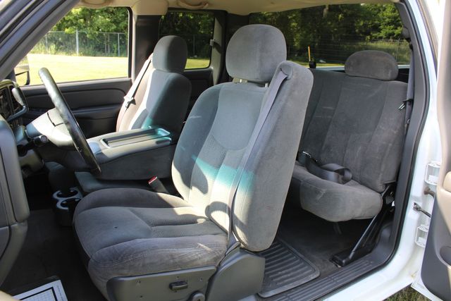 2004 Chevrolet Silverado 2500HD Diesel 4x4 Long Bed LS | Roscoe, IL | Autoland Outlets 2004 Chevrolet Silverado 2500HD Diesel 4x4 Long Bed LS | Roscoe, IL | Autoland Outlets