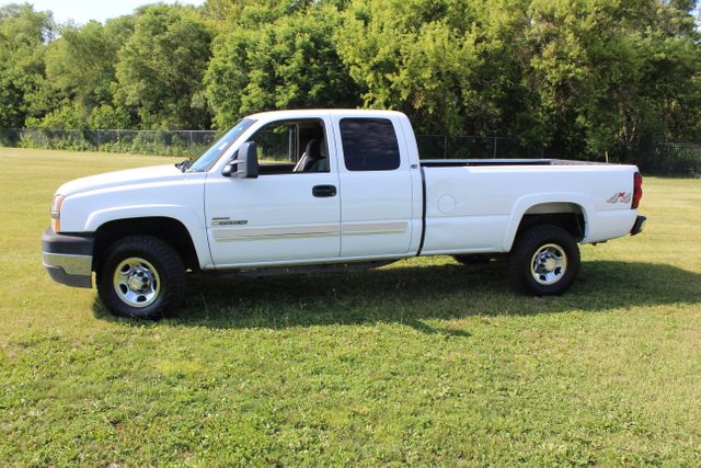 2004 Chevrolet Silverado 2500HD Diesel 4x4 Long Bed LS | Roscoe, IL | Autoland Outlets 2004 Chevrolet Silverado 2500HD Diesel 4x4 Long Bed LS | Roscoe, IL | Autoland Outlets