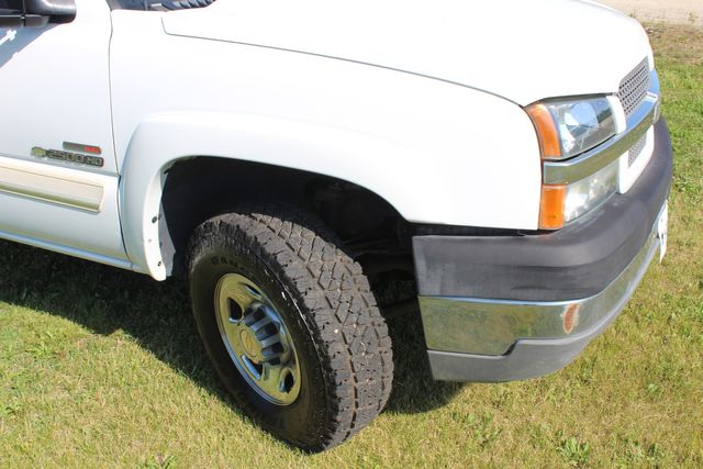 2004 Chevrolet Silverado 2500HD Diesel 4x4 Long Bed LS | Roscoe, IL | Autoland Outlets 2004 Chevrolet Silverado 2500HD Diesel 4x4 Long Bed LS | Roscoe, IL | Autoland Outlets