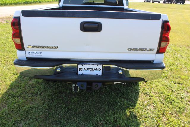 2004 Chevrolet Silverado 2500HD Diesel 4x4 Long Bed LS | Roscoe, IL | Autoland Outlets 2004 Chevrolet Silverado 2500HD Diesel 4x4 Long Bed LS | Roscoe, IL | Autoland Outlets