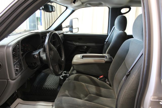 2004 Chevrolet Silverado 2500HD LS | Roscoe, IL | Autoland Outlets 2004 Chevrolet Silverado 2500HD LS | Roscoe, IL | Autoland Outlets