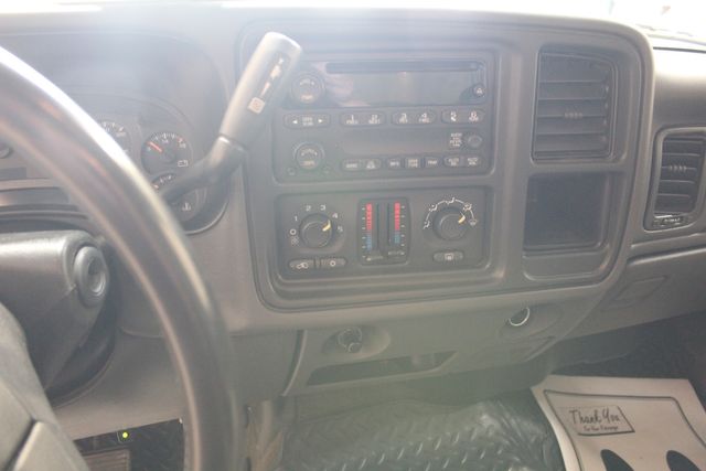 2004 Chevrolet Silverado 2500HD LS | Roscoe, IL | Autoland Outlets 2004 Chevrolet Silverado 2500HD LS | Roscoe, IL | Autoland Outlets