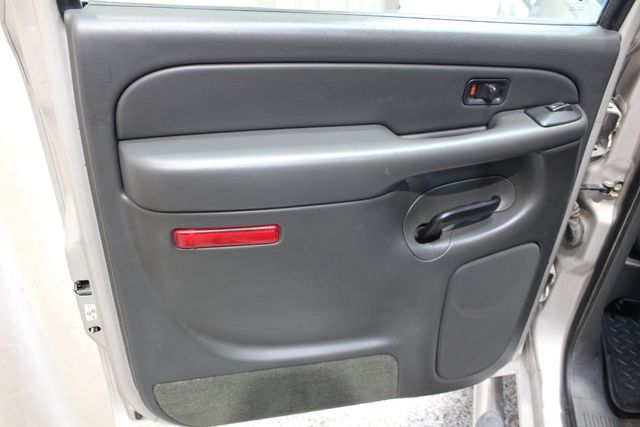 2004 Chevrolet Silverado 2500HD LS | Roscoe, IL | Autoland Outlets 2004 Chevrolet Silverado 2500HD LS | Roscoe, IL | Autoland Outlets