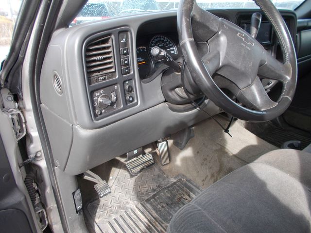 2004 Chevrolet Silverado 2500HD Work Truck