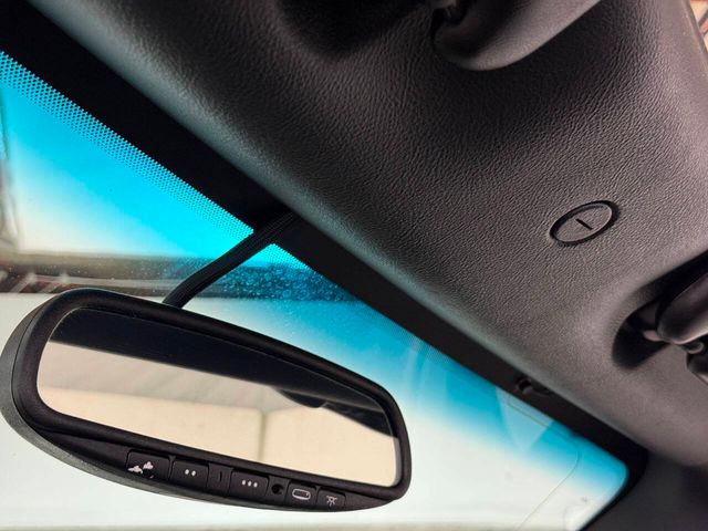 2004 Chevrolet SSR LS | Houston, TX | Houston Auto Credit 2004 Chevrolet SSR LS | Houston, TX | Houston Auto Credit