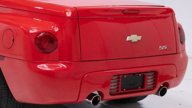 2004 Chevrolet SSR LS | Houston, TX | Houston Auto Credit 2004 Chevrolet SSR LS | Houston, TX | Houston Auto Credit