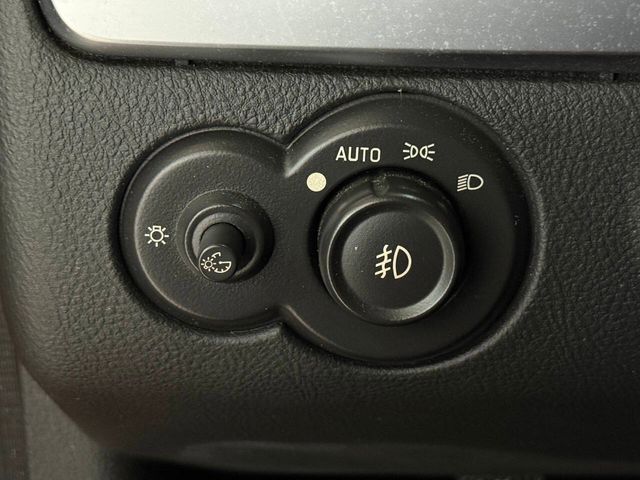 2004 Chevrolet SSR LS | Houston, TX | Houston Auto Credit 2004 Chevrolet SSR LS | Houston, TX | Houston Auto Credit