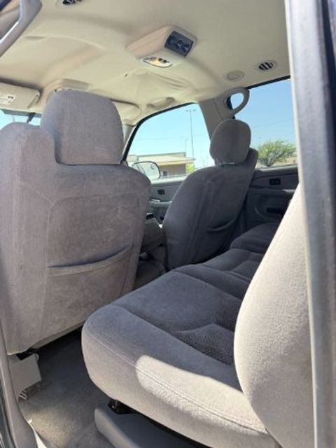 2004 Chevrolet Suburban 1500 2WD | Lubbock, TX | Chaparral Motors - Lubbock 2004 Chevrolet Suburban 1500 2WD | Lubbock, TX | Chaparral Motors - Lubbock