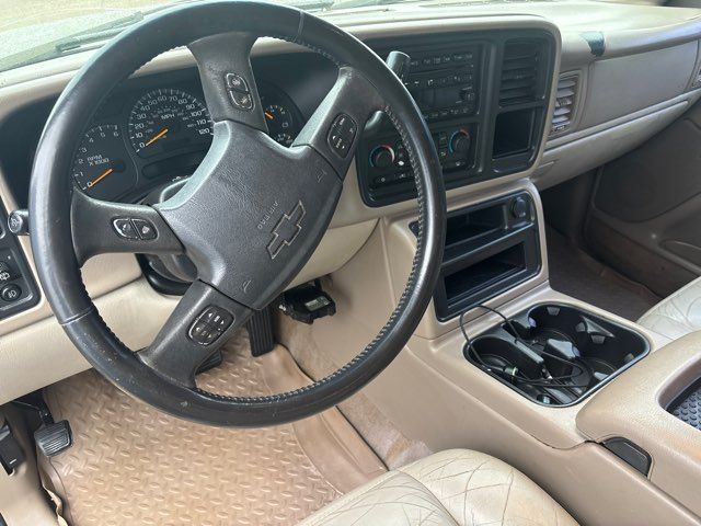 2004 Chevrolet Suburban 1500 LT