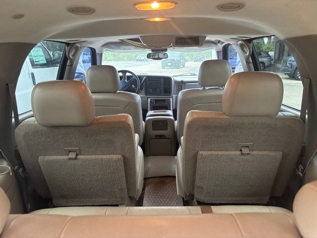 2004 Chevrolet Suburban 1500 LT