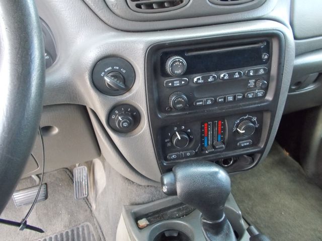 2004 Chevrolet TrailBlazer LS