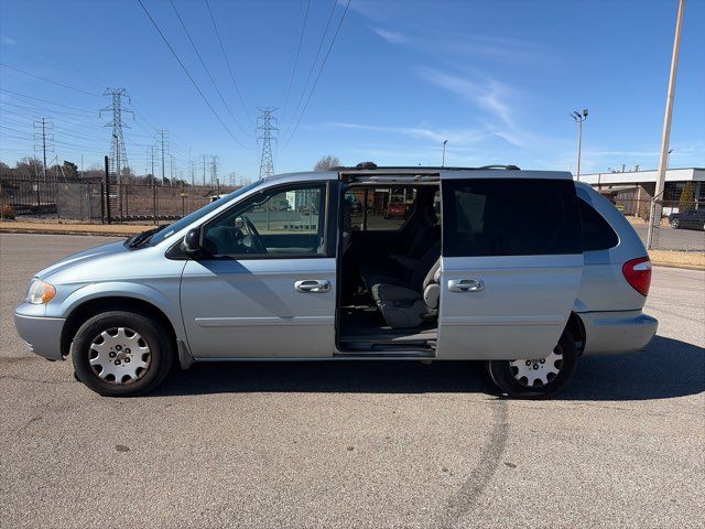 2004 Chrysler Town and Country LX Family Value