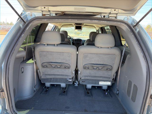 2004 Chrysler Town and Country LX Family Value