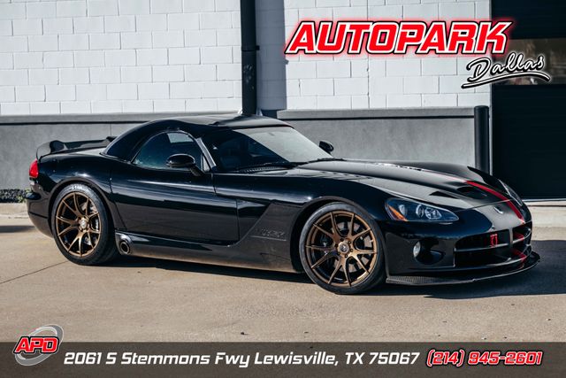 2004 Dodge Viper SRT10
