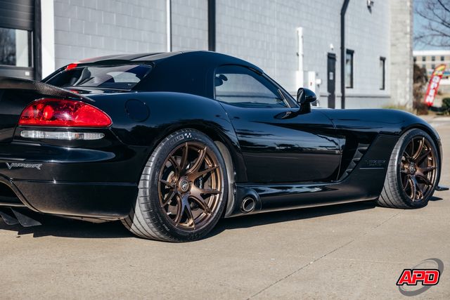2004 Dodge Viper SRT10 2004 Dodge Viper SRT10